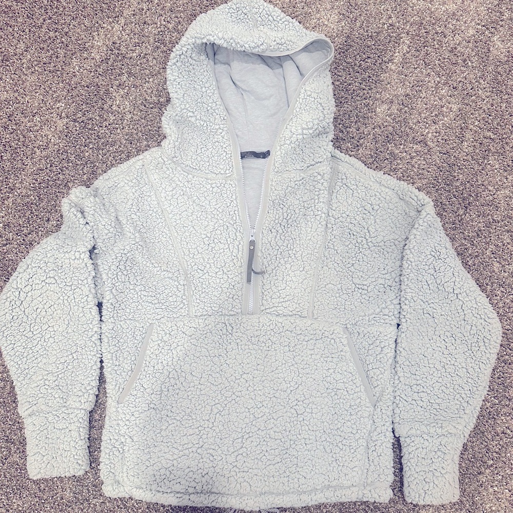 PrAna size small half zip pullover super cute hoodie! Worn once like new!